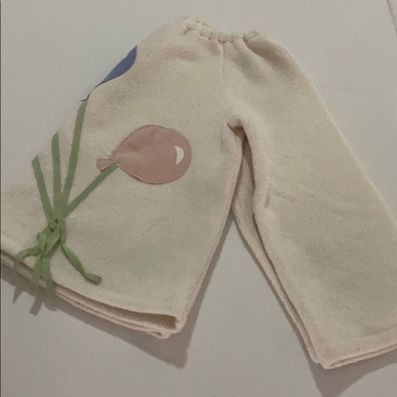 Soft fleece sweater w/ cinched neckline & balloons - Picture 2 of 7